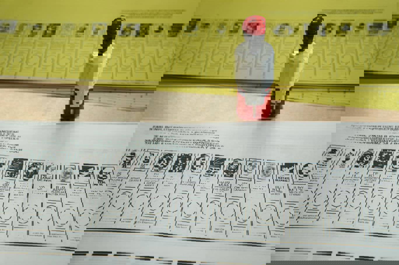 31 belediye başkanı görevden alındı, 13'üne kayyım atandı