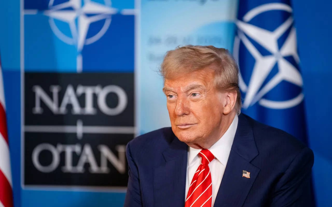 Trump, ABD’yi NATO'dan çekmeyi düşünüyor