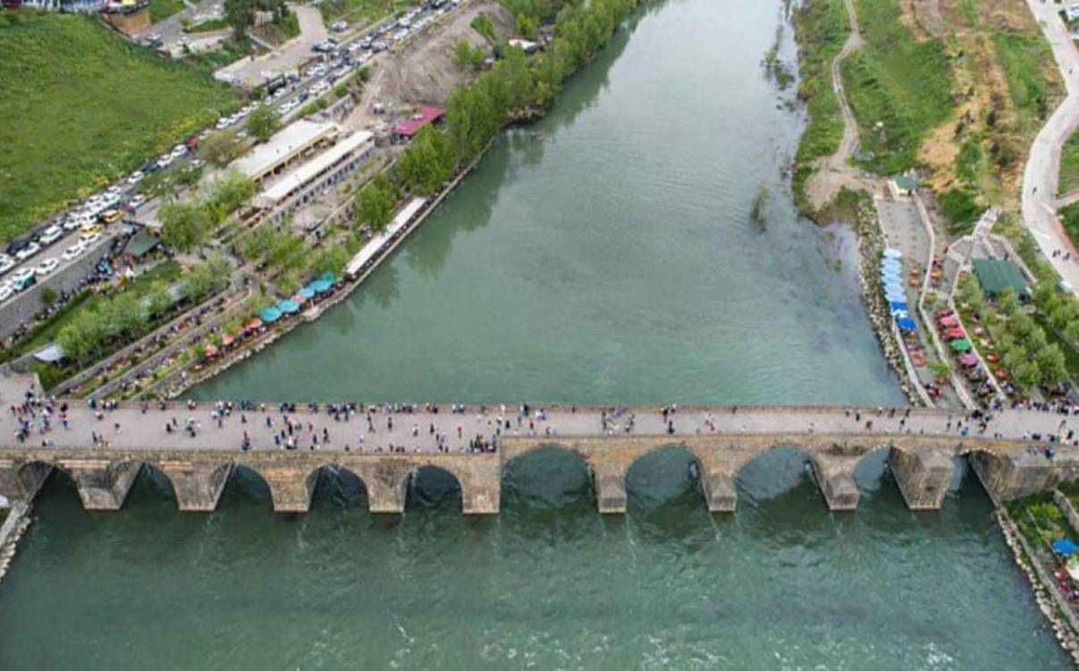 Meha Nîsanê û Çemê Dîcleyê