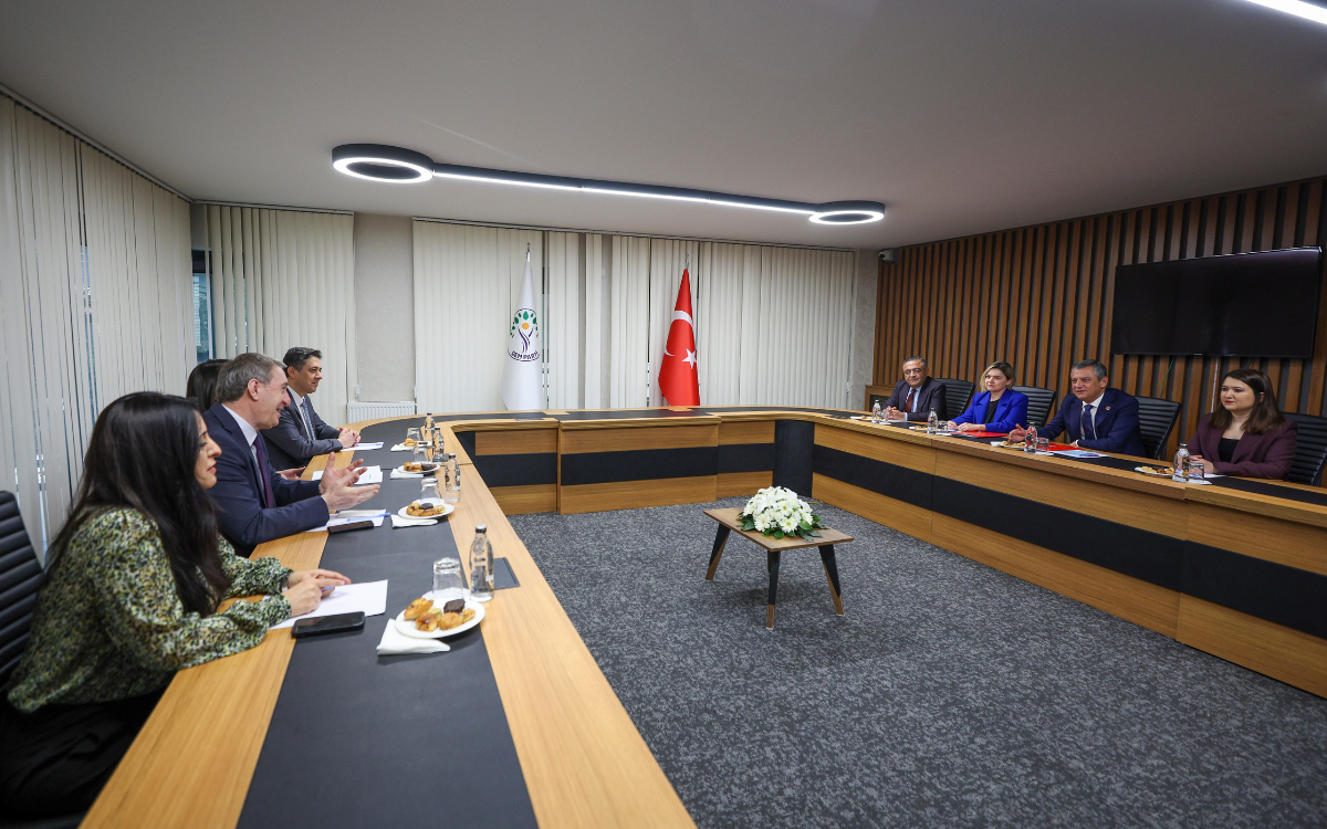 DEM Parti ve CHP görüşmesi başladı