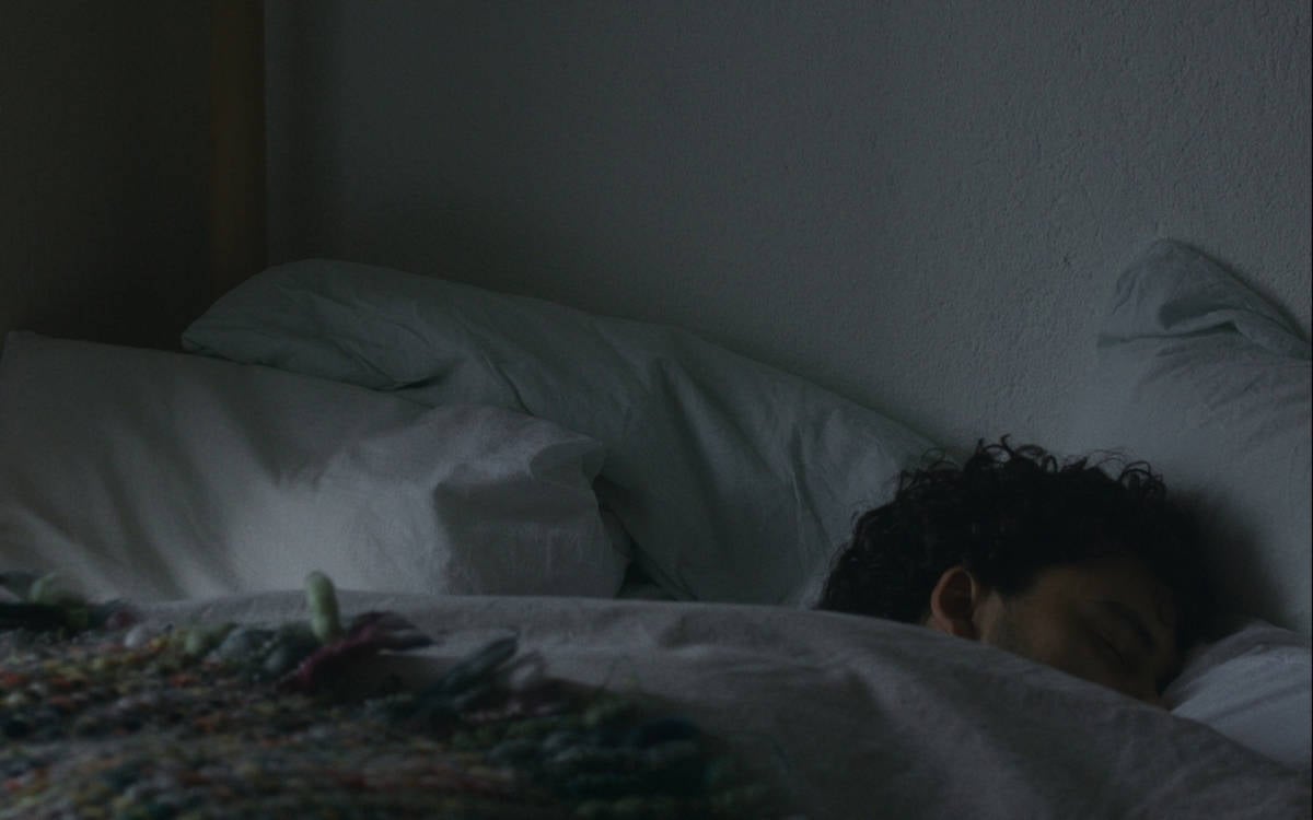 Elit İşcan’ın kısa filmi ‘Uyuyamadım, Eve Gidiyorum’, Riga’da yarışıyor