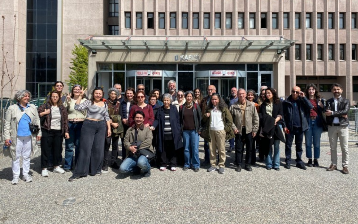 Görevinden uzaklaştırılan Dr. Ayşe Uğurlu ilk duruşmada beraat etti