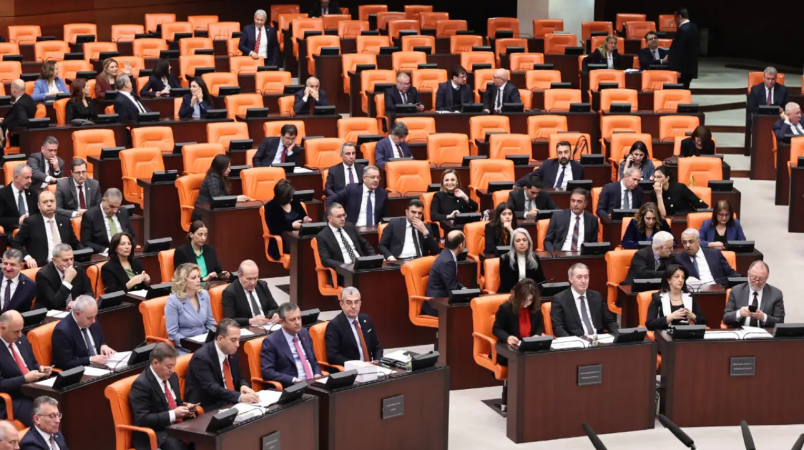 Okul saldırıları Meclis gündeminde: Araştırma komisyonu kurulacak