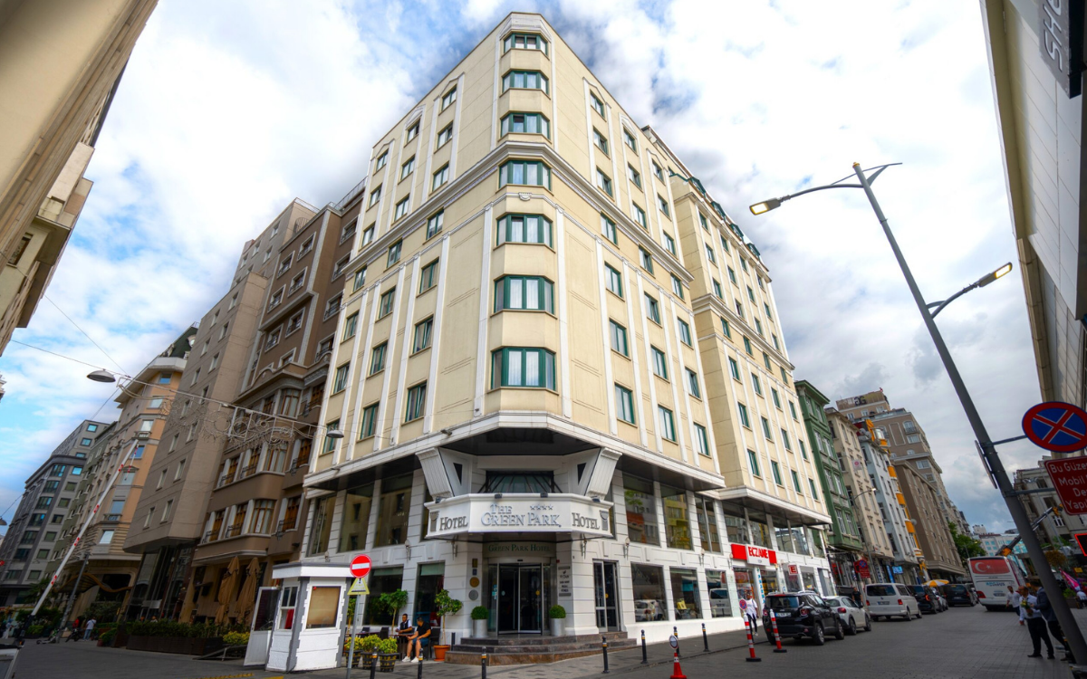 Taksim’deki otelden ayrımcı uygulama: “İsrail ve Filistinlileri kabul etmiyoruz”