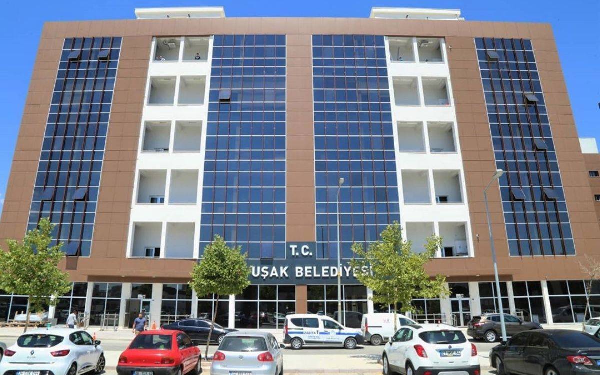 Uşak Belediyesine ikinci dalga operasyon: 25 kişi gözaltında