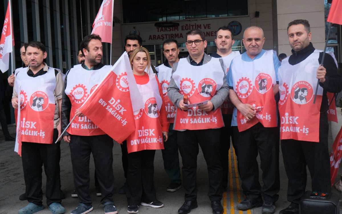 “Sağlık işçileri olarak görmezden gelinmek istemiyoruz”