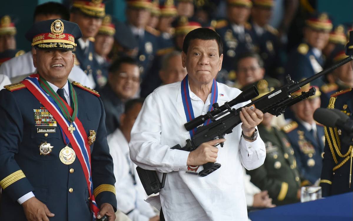 UCM: Filipinler eski diktatörü Duterte insanlığa karşı suçlardan yargılanmak üzere sevk edildi