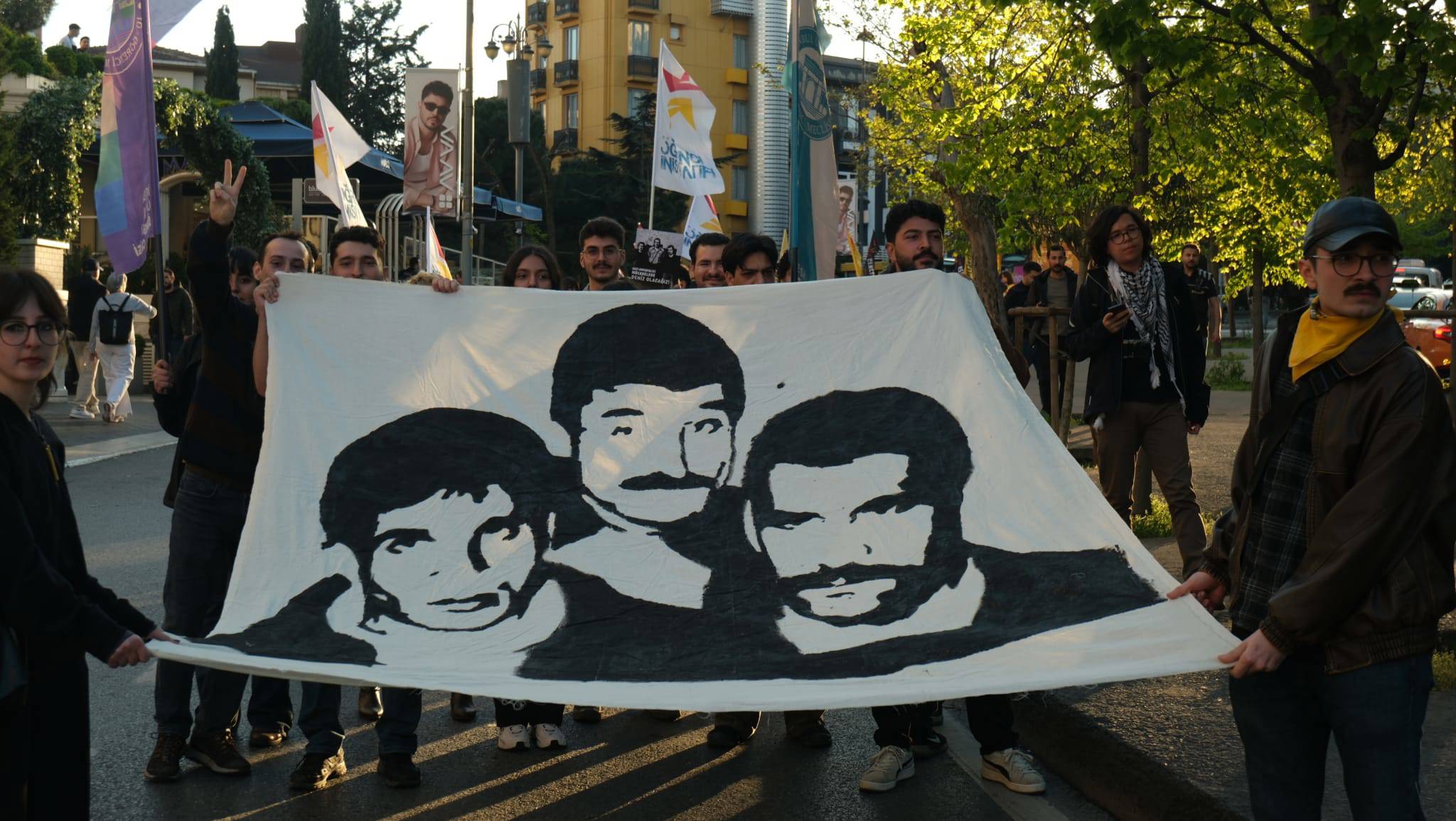 İstanbul’da gençlik örgütlerinden ‘Üç Fidan’ anması