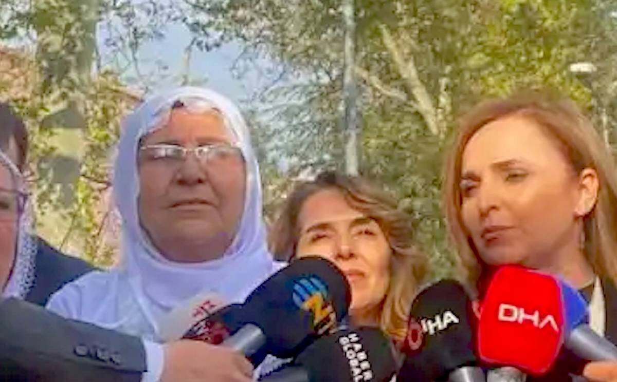 "Barış Anneleri" Öcalan'la görüşmek için Adalet Bakanlığına başvurdu