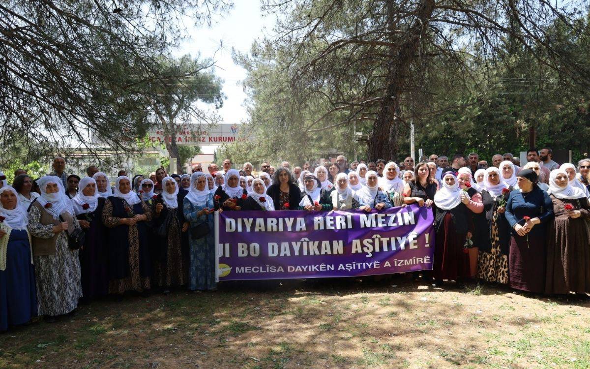 Barış Anneleri, cezaevleri önünden seslendi: Yasal düzenleme yapın