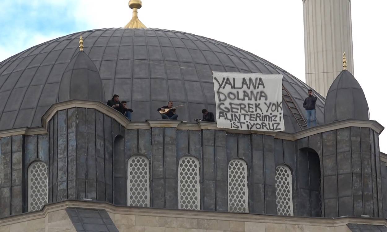 Sivas’ta cami inşaatında işçilerden eylem: “Alın terimizi istiyoruz”