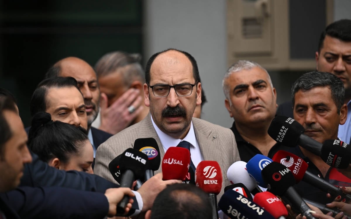 “Şu an itibarıyla CHP’nin Genel Başkanı Sayın Kemal Kılıçdaroğlu’dur”