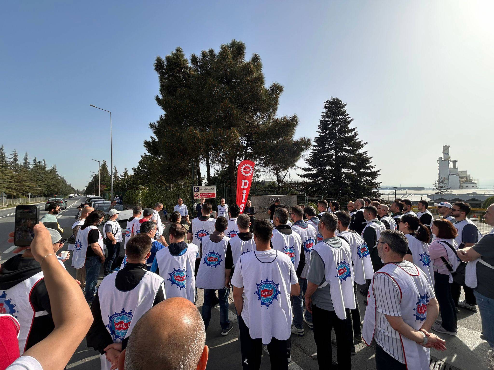 P&G işçileri: “Bayramı evimizde kutlamayı tercih ederdik”