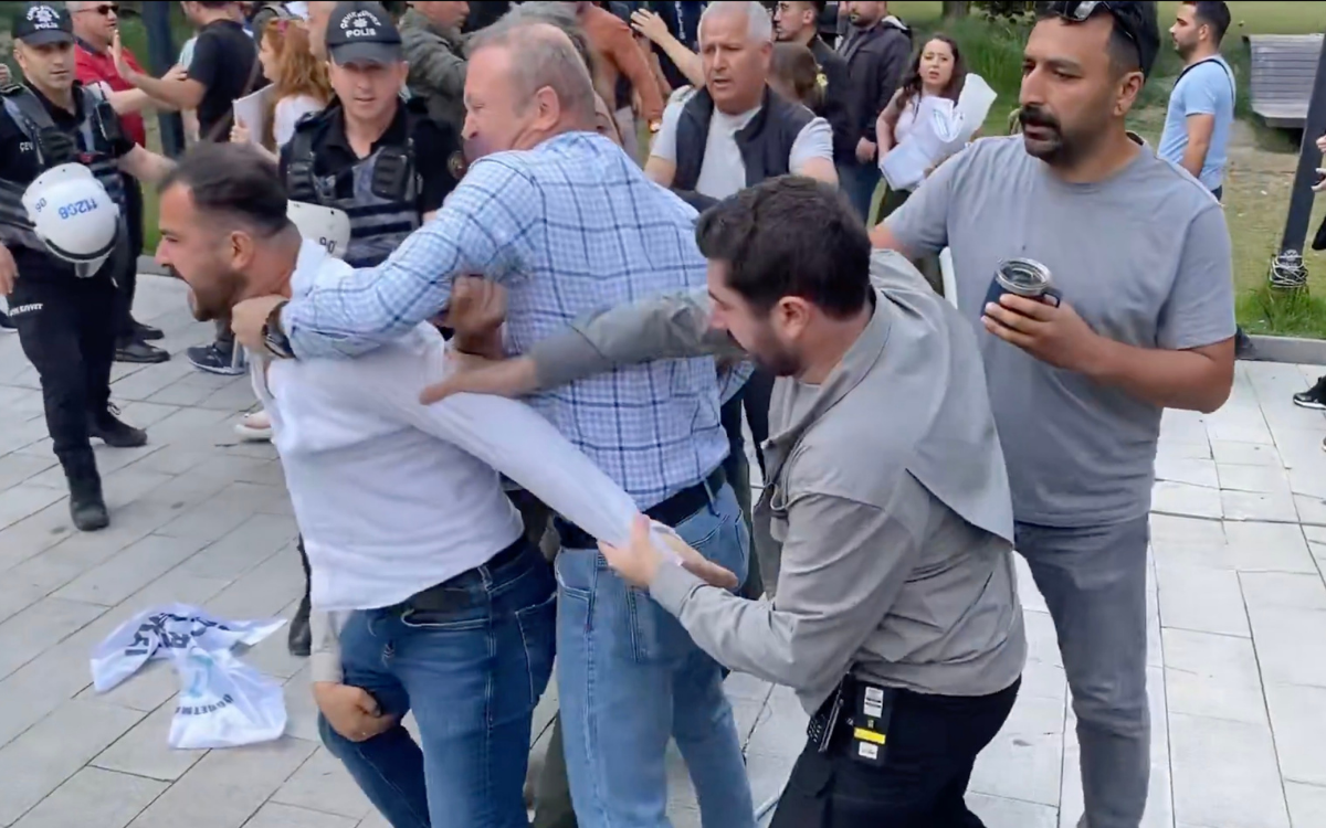 Ankara'da özel sektör öğretmenlerine polis müdahalesi