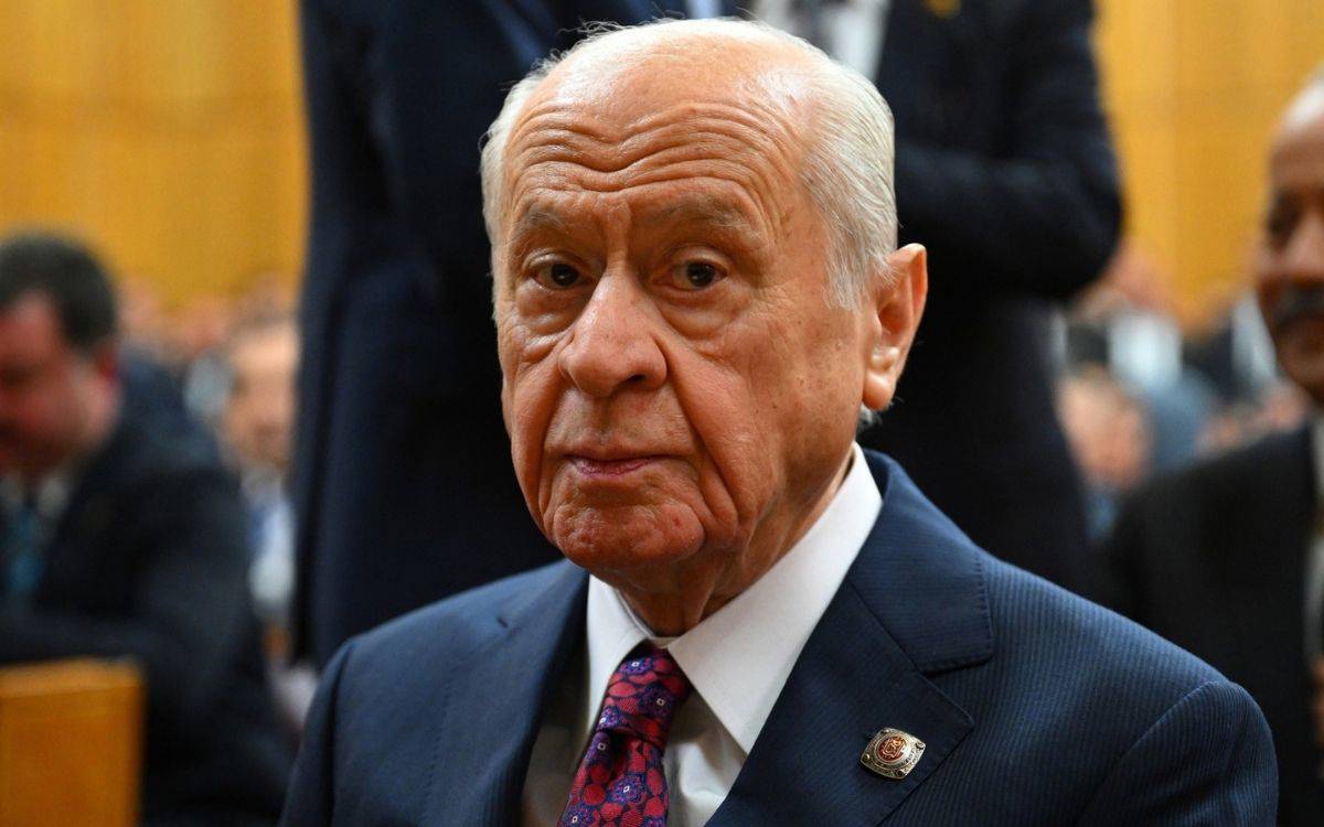 Bahçeli'ye göre, seçimler zamanında yapılacak, tartışmalar gereksiz