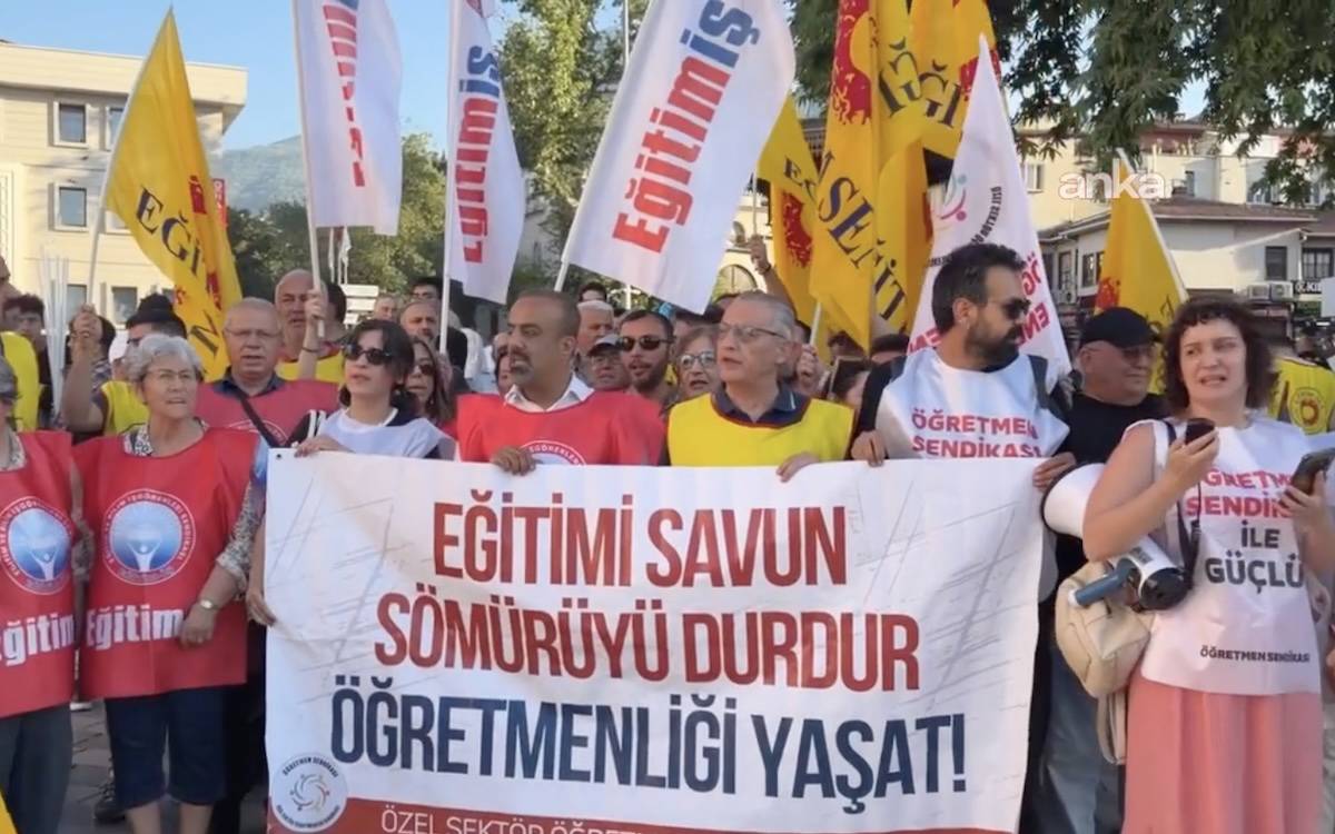 Özel Sektör Öğretmenleri Sendikası’na  Bursa’dan destek:  “Direniş bir adım geri atmayacak”