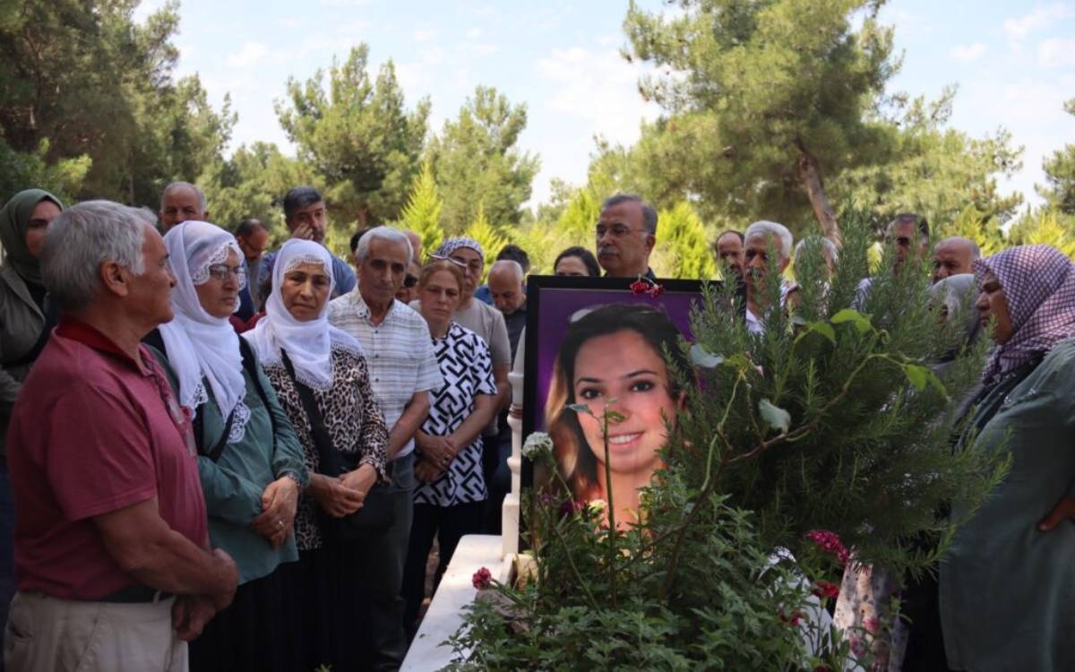 Denîz Poyraz li ser gora xwe hat bîranîn: "Daxwaza me ya edaletê didome"
