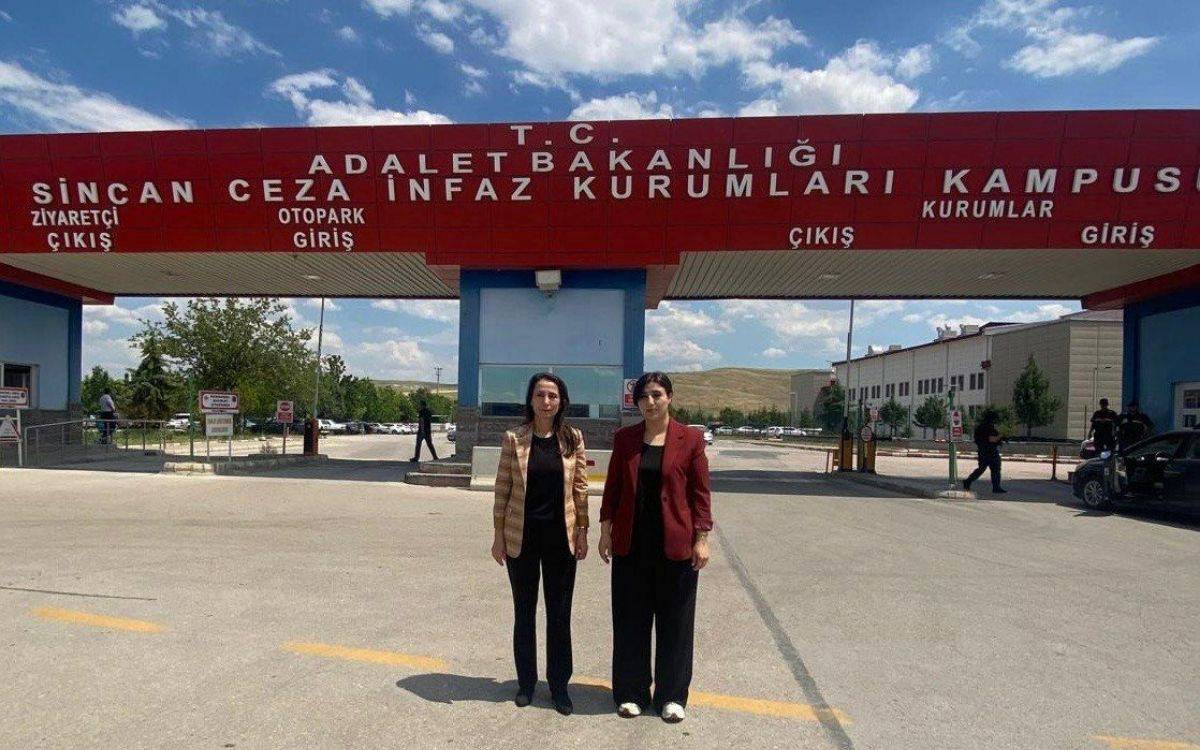 Tülay Hatimoğulları, Sincan Cezaevi'ndeki tutuklu HDP’li siyasileri  ziyaret etti
