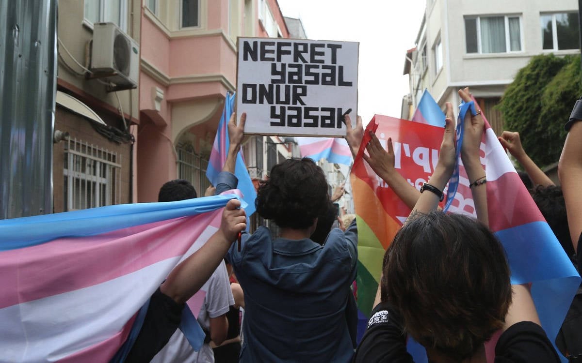 12. Trans Onur Yürüyüşü: Taksim’den sonra Kadıköy’e de yasak