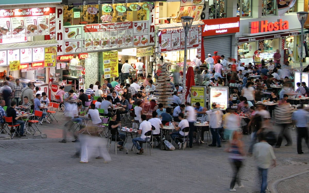 Açlık sınırı, asgari ücreti 7 bin 683 TL üstünde