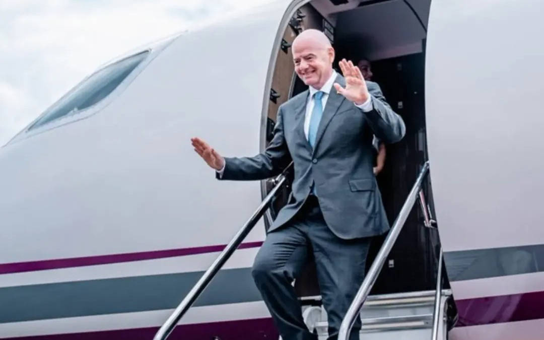 24 maçta 27 uçuş: FIFA Başkanı İnfantino'nun Dünya Kupası'ndaki karbon ayak izi