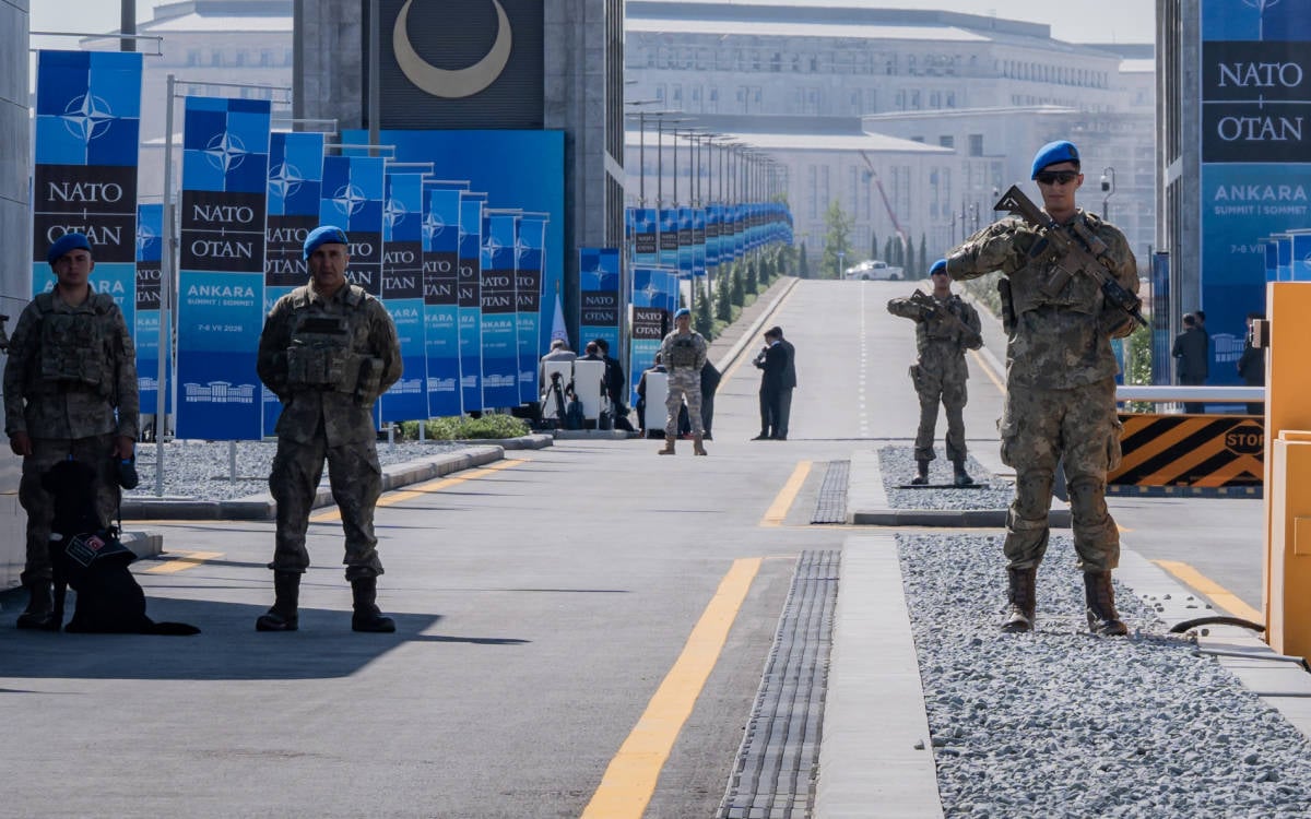 NATO zirvesi öncesi gazeteci, avukat, akademisyen, öğrenci, sendikacı ve aktivistlere yeni operasyonlar