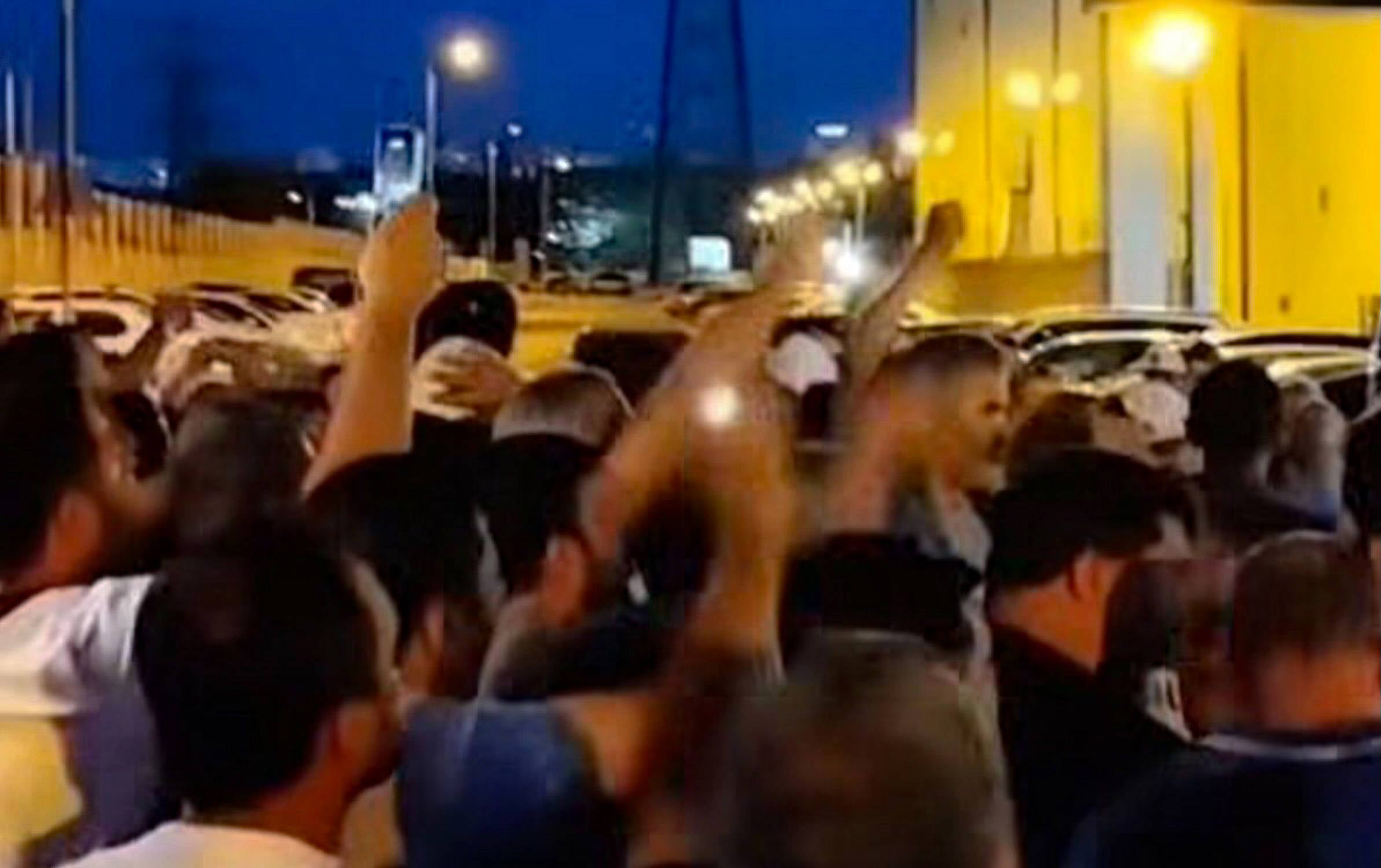 İşçiler, Bursa, Korteks’te grevi bir günde bitiren TEKSİF'i "satış sözleşmesi" imzalamakla suçluyor