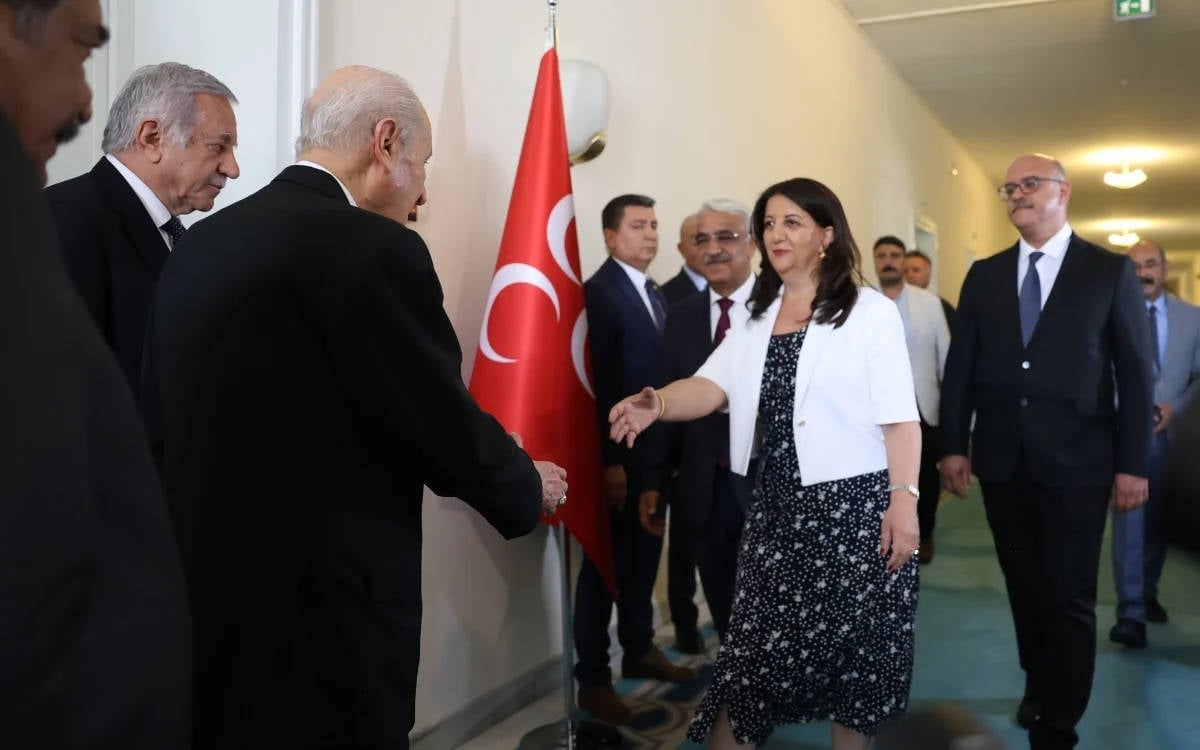 MHP Genel Başkanı Bahçeli, İmralı Heyeti ile görüştü