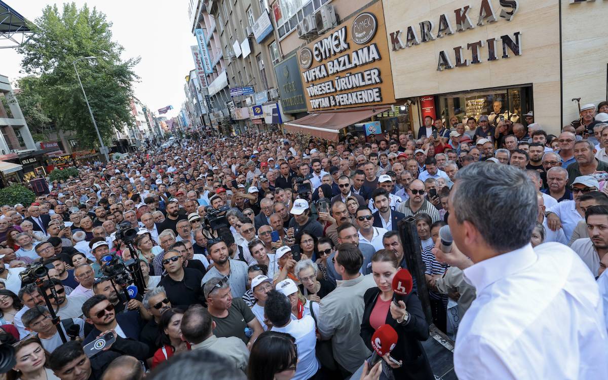 Özel Kırıkkale'de Yargıtay'ı "tarihi hatadan dönme"ye çağırdı: "Pazartesi gözümüz, kulağımız Yargıtay'da"