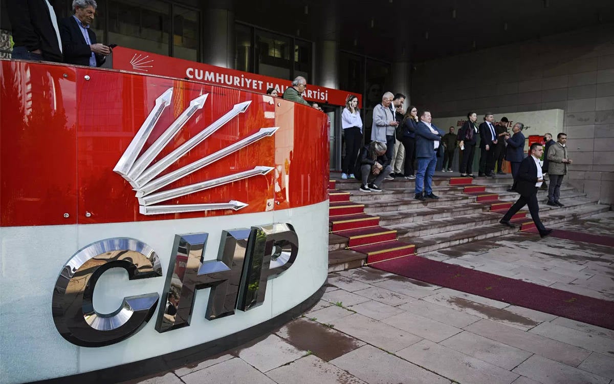 CHP’de hangi milletvekili kimi destekliyor?