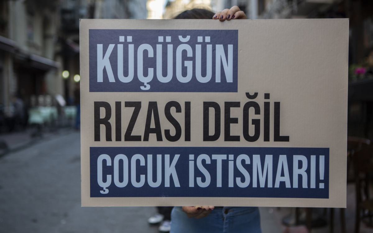 Mahkeme çocuk için “rızası vardı” dedi, cinsel istismar faili beraat etti