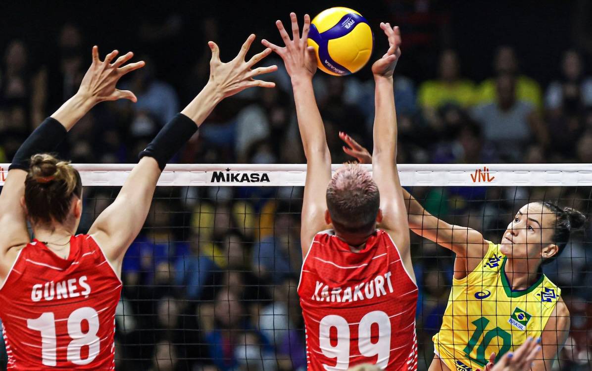 Türkiye Kadın Voleybol Milli Takımı Çin'i 3-0'la  geçerek VNL finaline yükseldi