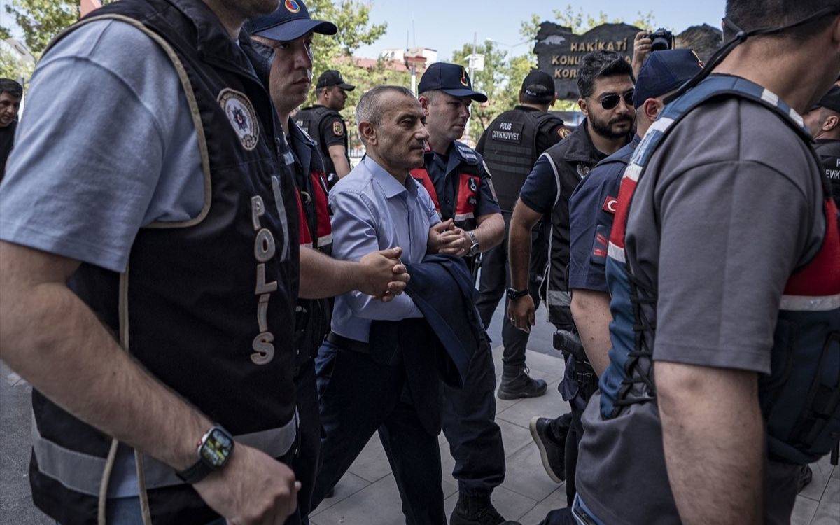 Tuncay Sonel, Şükrü Eroğlu ve Gökhan Ertok tutuklandıktan sonra ilk kez görüntülendi