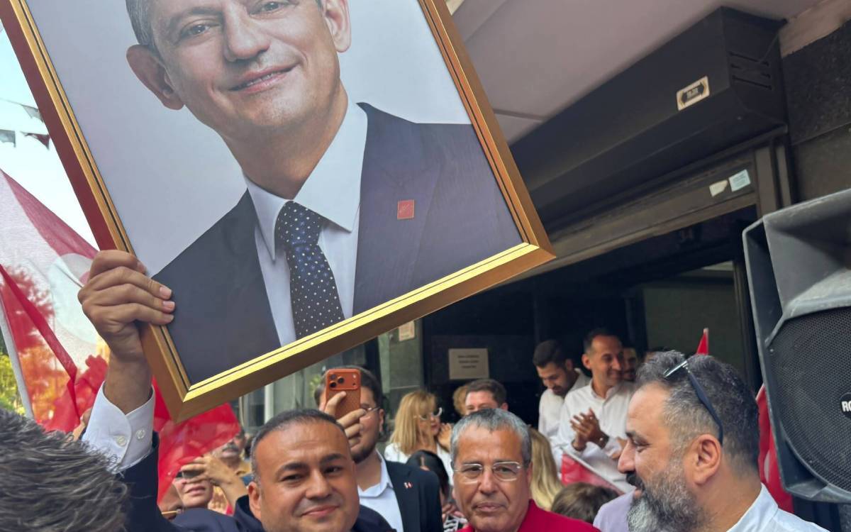 CHP teşkilatlarında istifalar sürüyor