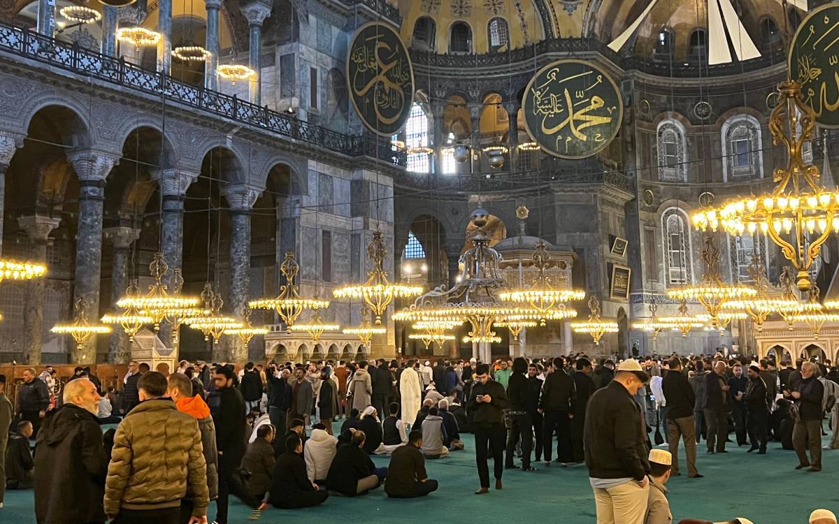 Cuma hutbesinde gündem çerçeve yasa: "İstikbalimiz kardeşliğimize bağlıdır"