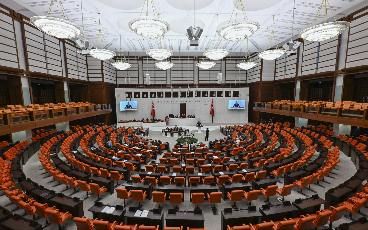 Çocukların ceza sorumluluğunu ağırlaştıran kanun teklifi TBMM’de kabul edildi