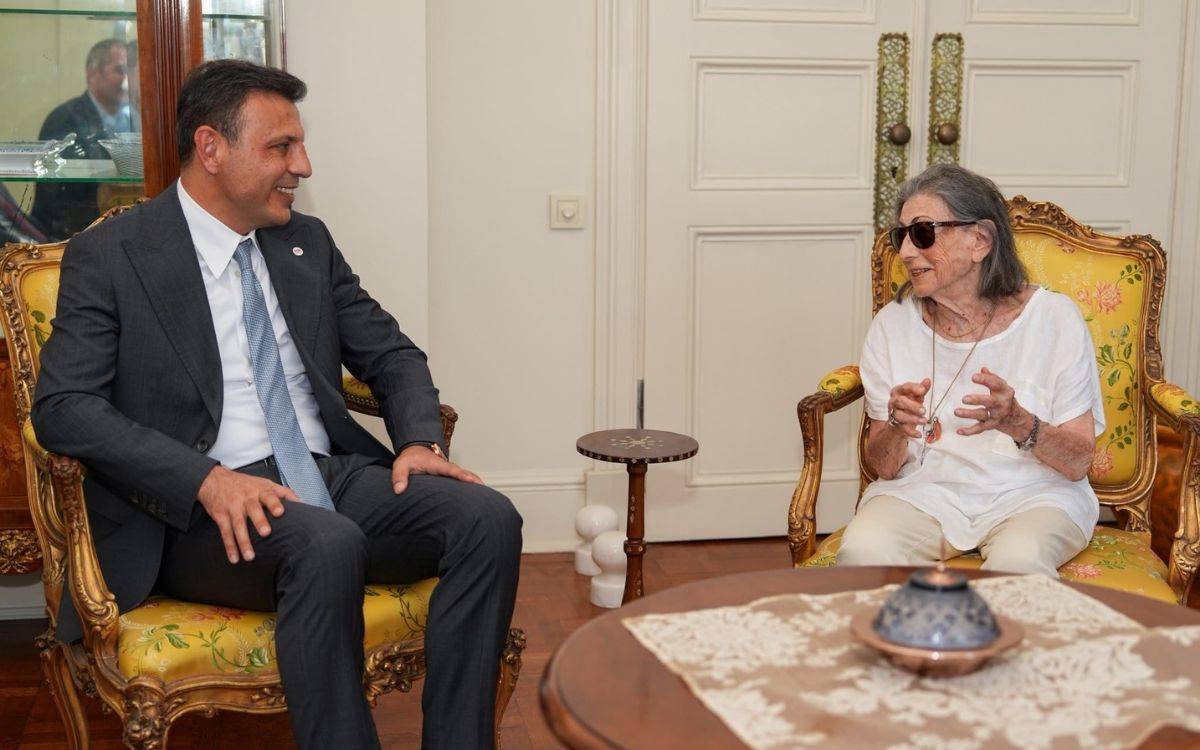 Sevinç İnönü YENİ Parti'ye üye oldu