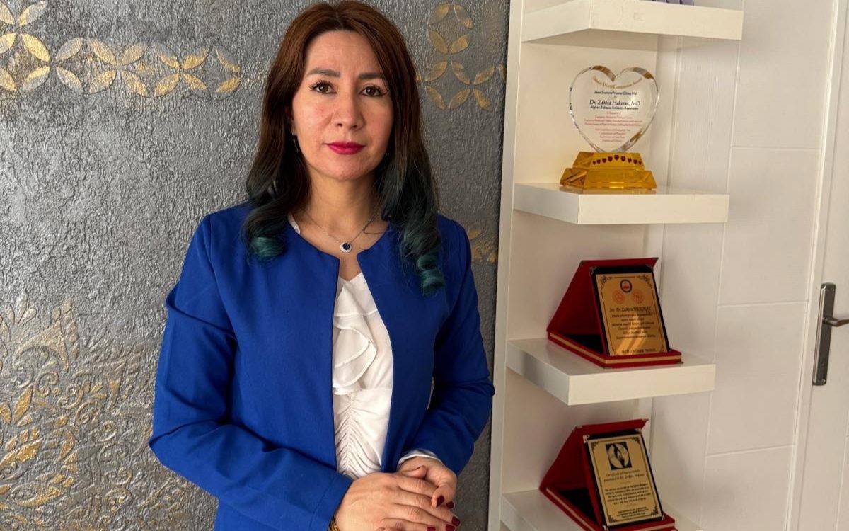 Dr. Hekmat: Feminist dayanışma sadece  “yardım aracı” değil, kadınlara söz vermektir