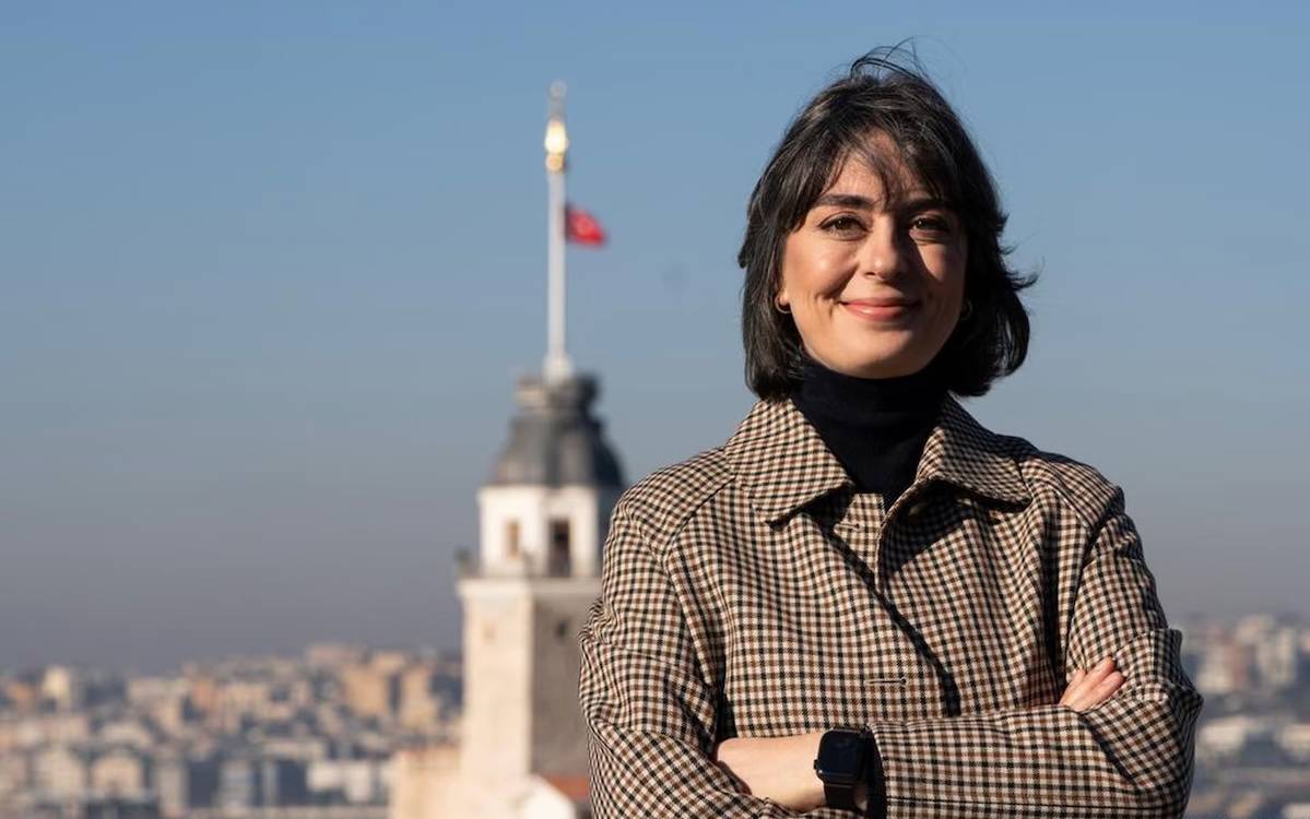 Oy kullanacak 2 meclis üyesi gözaltına alındı; Valilik "Üsküdar Belediye Meclisi toplansın, Başkanvekili seçsin" dedi
