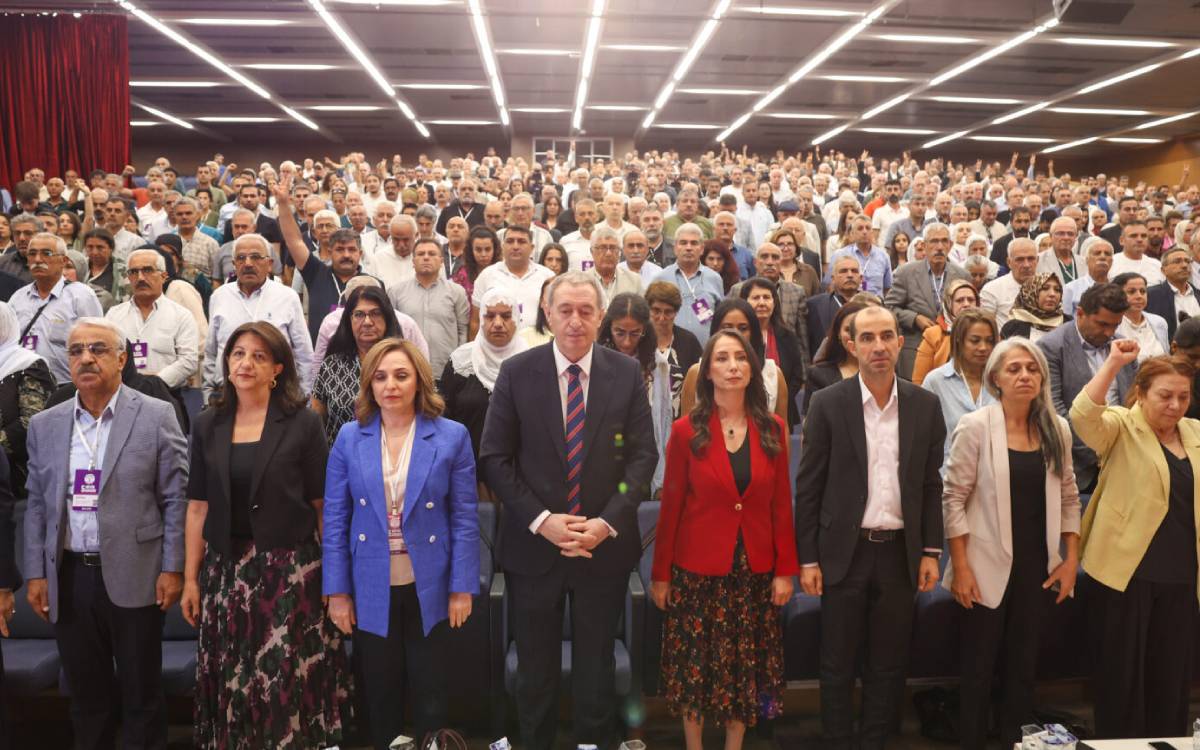 Bakirhan û Hatîmogullari dîsa bûn Hevserokên Giştî yên DEM Partiyê