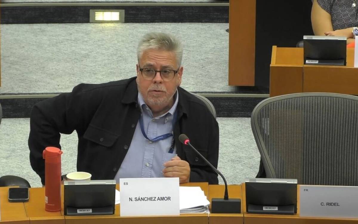 Nacho Sánchez Amor: “Demokrasiyle alay: Üsküdar’da sandıkta kaybedileni almak için bütün sistem çarpıtıldı”
