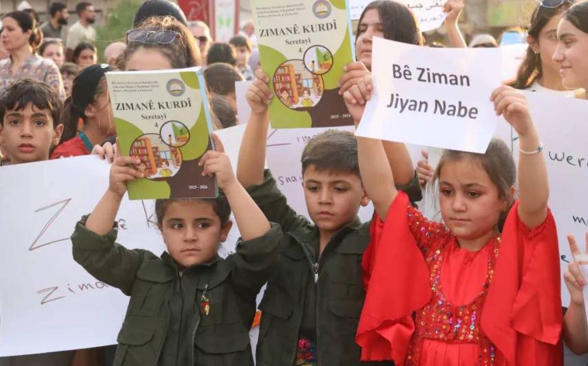 Li Rojavayê xwepêşandanên ji bo zimanê kurdî didomin