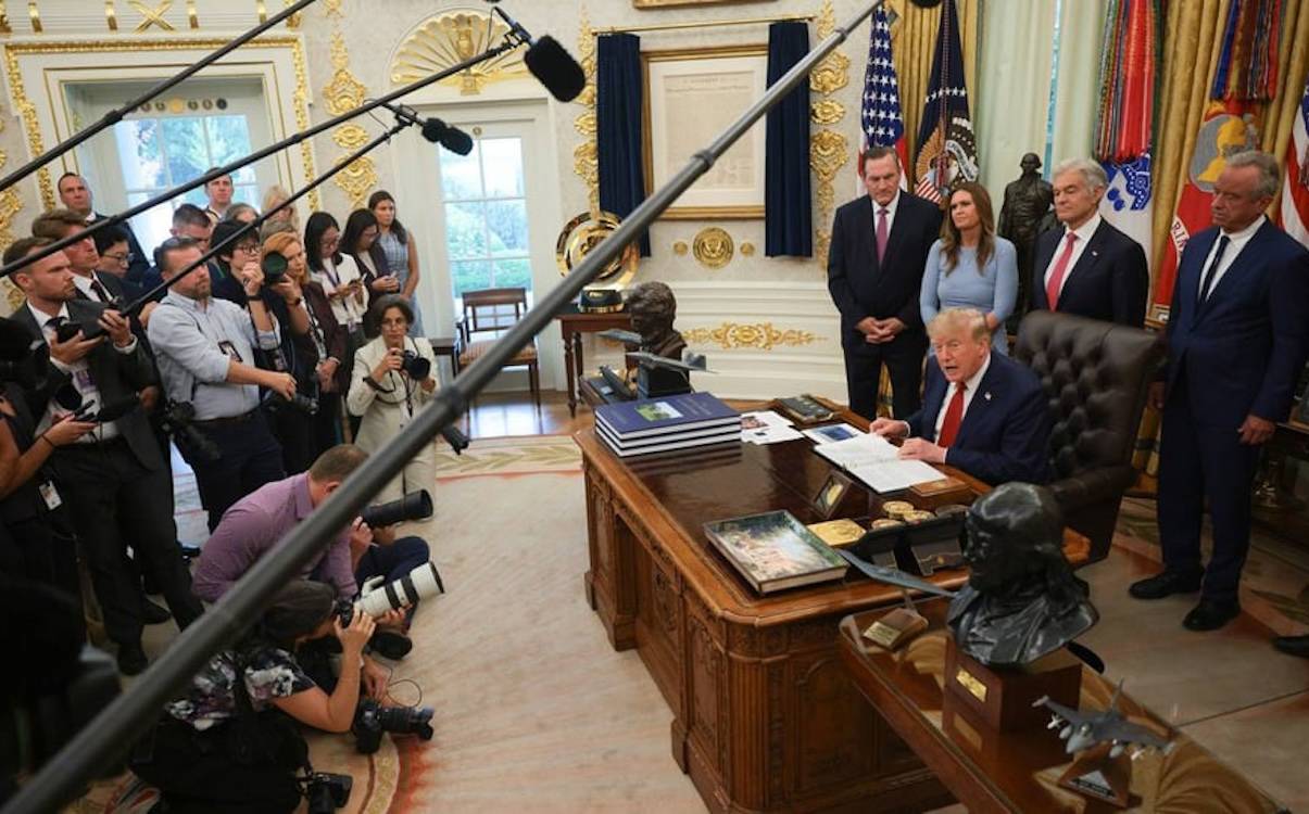 ABD: Büyük TV ağları Trump'a meydan okudu: CNN yasağı kalkana kadar Beyaz Saray'dan yayın yok