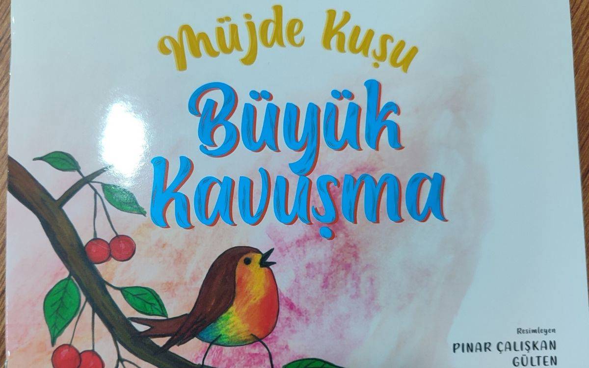 İBB Davası’nda 88’inci gün: Gülten ailesi, gazetecilere imzalı kitap hediye etti