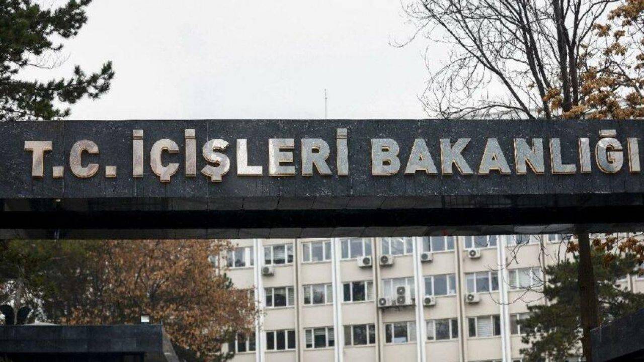 İçişleri Bakanlığı beş belediye yöneticisini görevden uzaklaştırdı