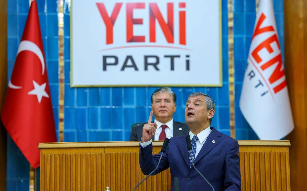 Özel’den Erdoğan’a fon soruşturması tepkisi: Sen tam göbeğindesin