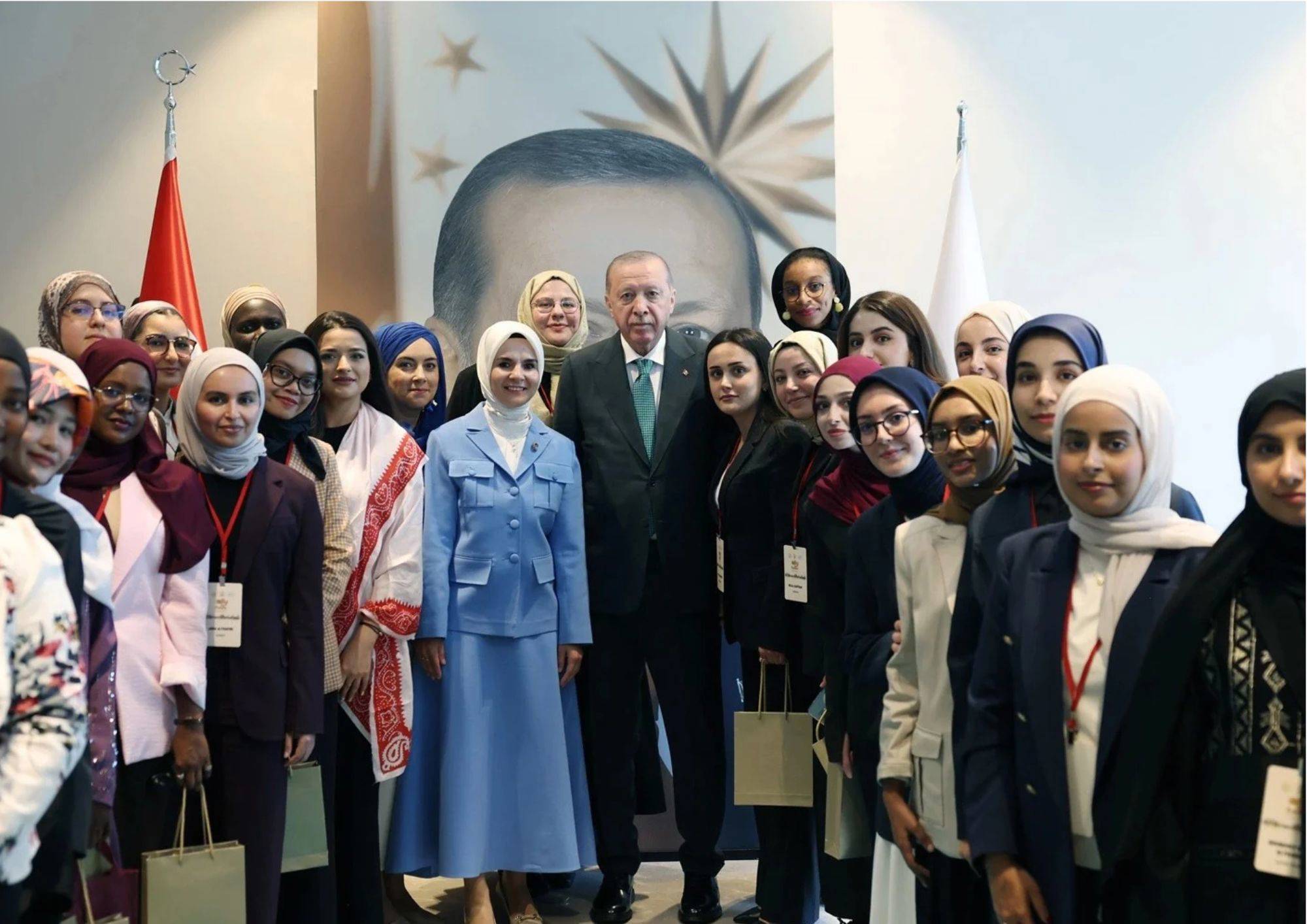 “İktidarın Cinsiyeti ve Ak Kadınlar” kitabının yazarı Tan: AKP kadınların siyasi gücünü tanıyor, haklarını sınırlıyor