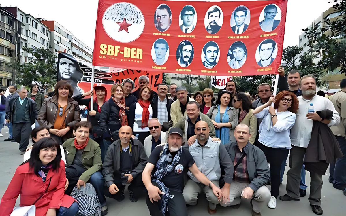 "Ölü mü denir şimdi onlara?"