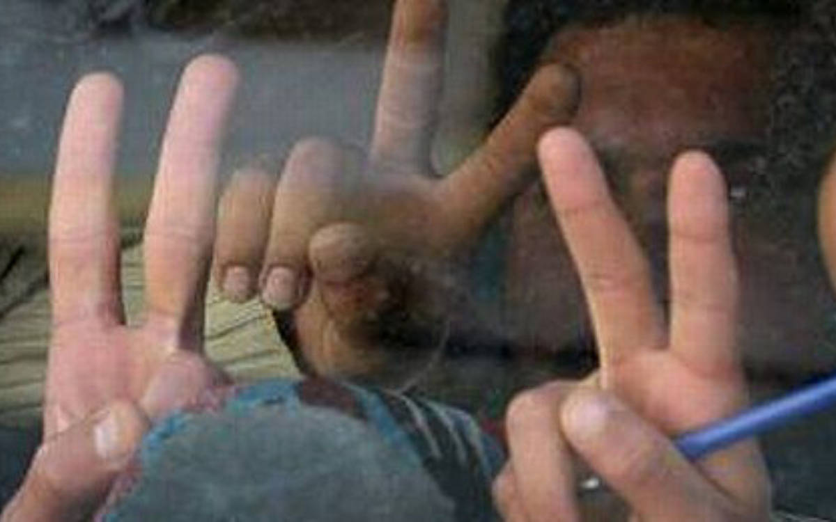 Banga Aştî û Civakeke Demokratîk: Avakirina civakeke dadmend ji bo zarokan