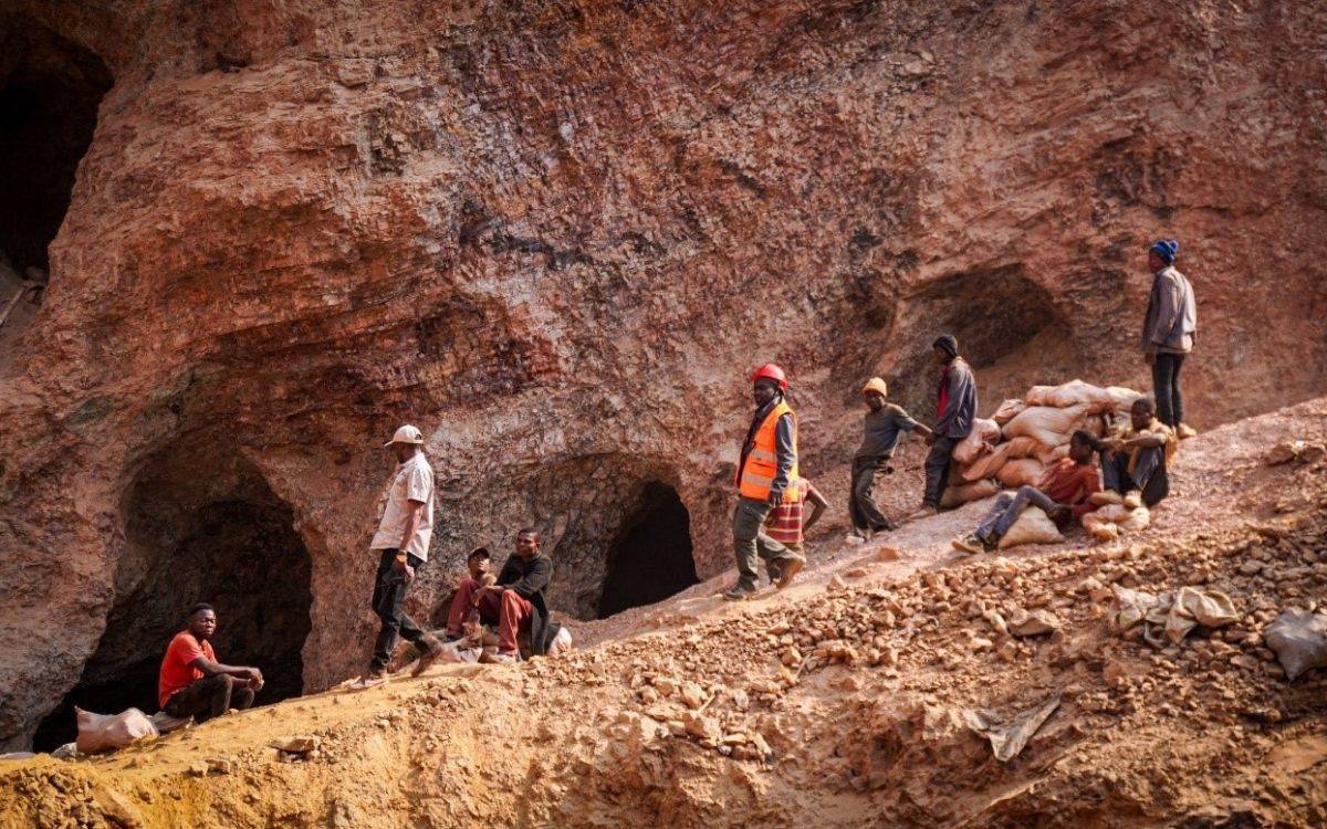 Koltanın kanlı laneti